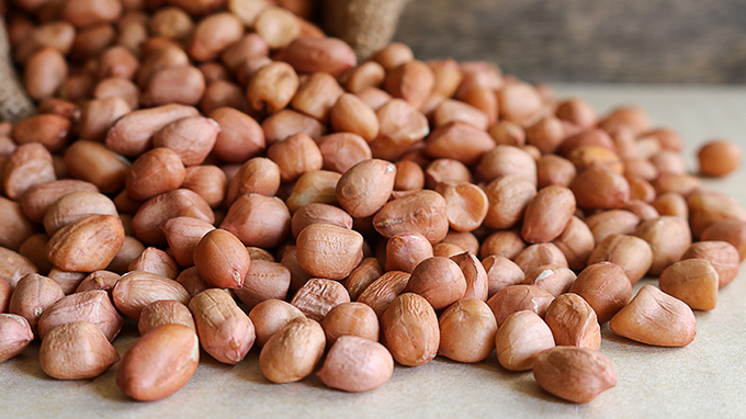 What are the nutritional characteristics of nuts